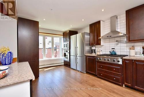 1831 Woods Bay Road, Severn, ON - Indoor Photo Showing Kitchen