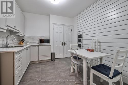 148 Highland Crescent, Toronto, ON - Indoor Photo Showing Other Room