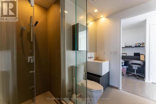 4309 - 1 Bloor Street E, Toronto, ON - Indoor Photo Showing Bathroom