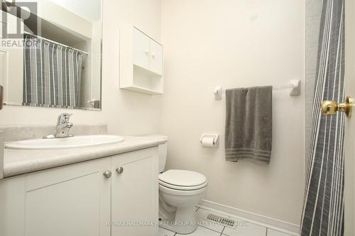 301 Monarch Avenue, Ajax, ON - Indoor Photo Showing Bathroom