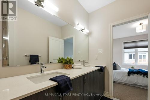 29 - 17 Lakewood Crescent, Kawartha Lakes, ON - Indoor Photo Showing Bathroom
