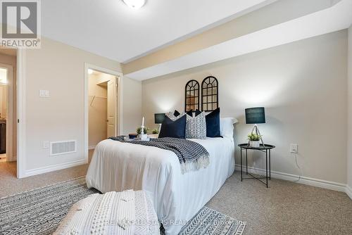 29 - 17 Lakewood Crescent, Kawartha Lakes, ON - Indoor Photo Showing Bedroom