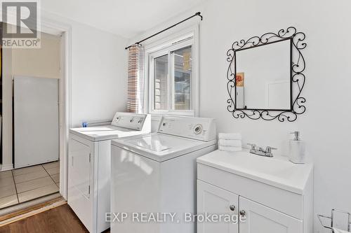 209 Dundas Street E, Quinte West, ON - Indoor Photo Showing Laundry Room