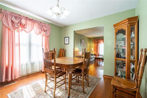 123 1/2 Keefer Road, Thorold, ON - Indoor Photo Showing Dining Room