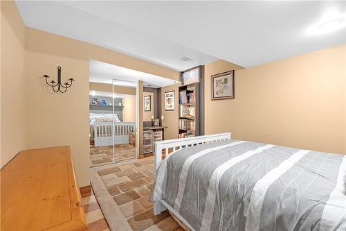 79 Republic Avenue, Hamilton, ON - Indoor Photo Showing Bedroom