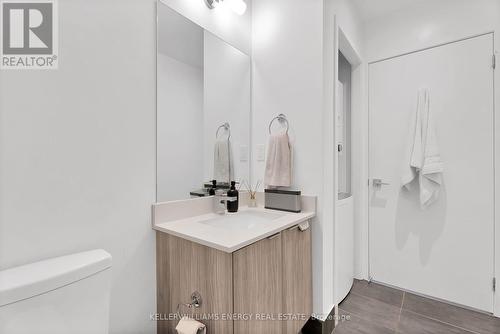 219 - 2908 Highway 7, Vaughan, ON - Indoor Photo Showing Bathroom