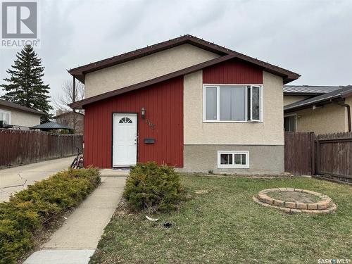 965 Dutkowski Crescent, Regina, SK - Outdoor