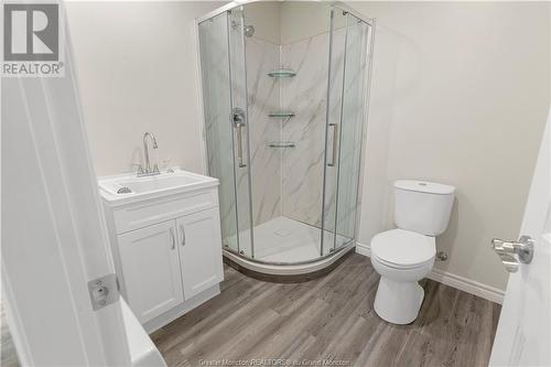35 Des Erables Rd, Dieppe, NB - Indoor Photo Showing Bathroom