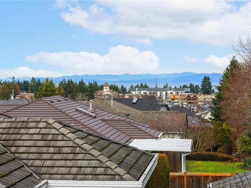 115 Denman Dr, Qualicum Beach, BC - Outdoor With View