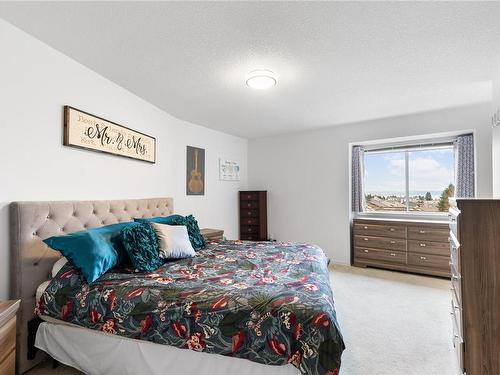 115 Denman Dr, Qualicum Beach, BC - Indoor Photo Showing Bedroom