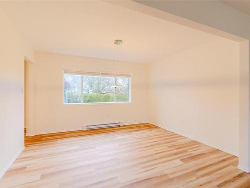 4405 Bartholomew Pl, Saanich, BC - Indoor Photo Showing Other Room