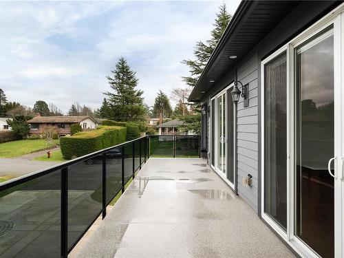 4580 Bonnieview Pl, Saanich, BC - Outdoor With Exterior