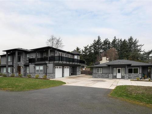 4580 Bonnieview Pl, Saanich, BC - Outdoor With Facade