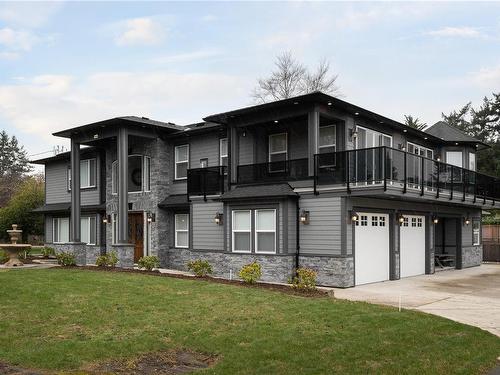 4580 Bonnieview Pl, Saanich, BC - Outdoor With Facade