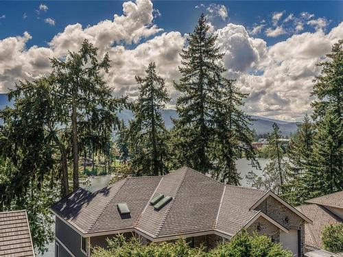 301 Woodhaven Dr, Nanaimo, BC - Outdoor With View