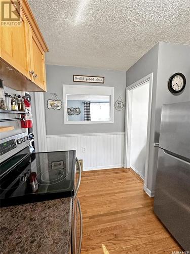 568 Central Avenue N, Swift Current, SK - Indoor Photo Showing Kitchen