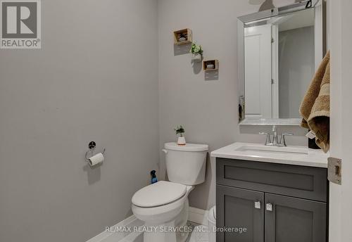 552 Masters Drive, Woodstock, ON - Indoor Photo Showing Bathroom
