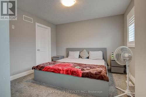 552 Masters Drive, Woodstock, ON - Indoor Photo Showing Bedroom