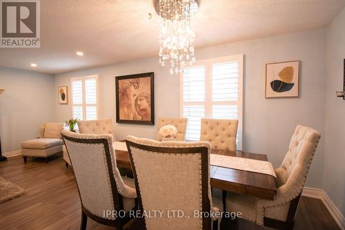 1033 Mississauga Valley Boulevard, Mississauga, ON - Indoor Photo Showing Dining Room
