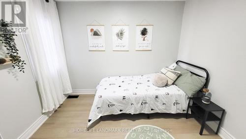 31 Permfield Path, Toronto, ON - Indoor Photo Showing Bedroom