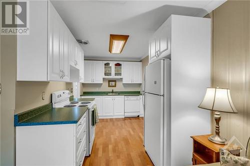 138 Edey Street, Arnprior, ON - Indoor Photo Showing Kitchen