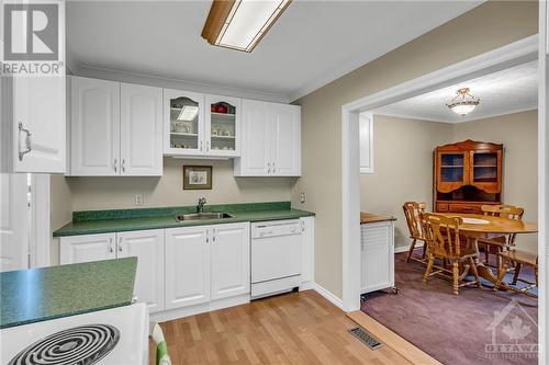 138 Edey Street, Arnprior, ON - Indoor Photo Showing Kitchen