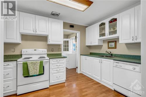 138 Edey Street, Arnprior, ON - Indoor Photo Showing Kitchen