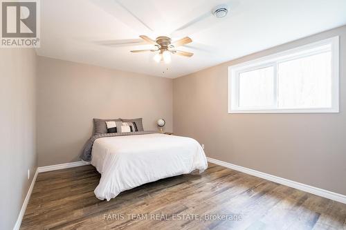 1091 Chemin Du Loup Road, Tiny, ON - Indoor Photo Showing Bedroom