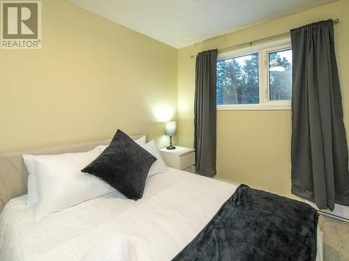 137 Alsek Road, Whitehorse, YT - Indoor Photo Showing Bedroom