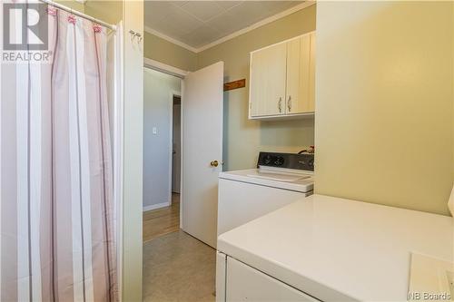 1453 Riverview Drive East, Lower Cove, NB - Indoor Photo Showing Laundry Room