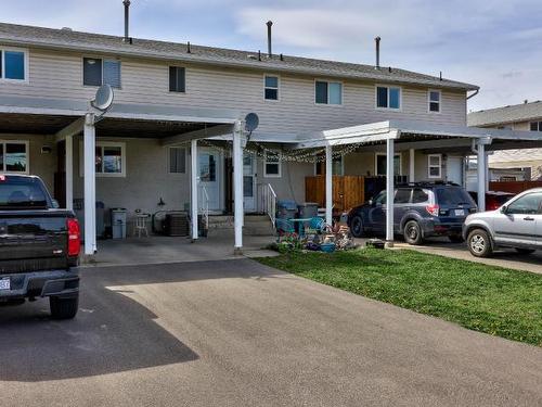 30-800 Southill Street, Kamloops, BC - Outdoor