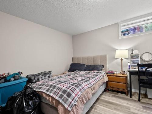 30-800 Southill Street, Kamloops, BC - Indoor Photo Showing Bedroom