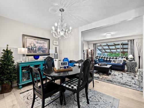 30-800 Southill Street, Kamloops, BC - Indoor Photo Showing Dining Room