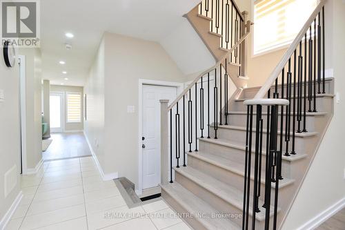 123 Bedrock Drive, Hamilton, ON - Indoor Photo Showing Other Room