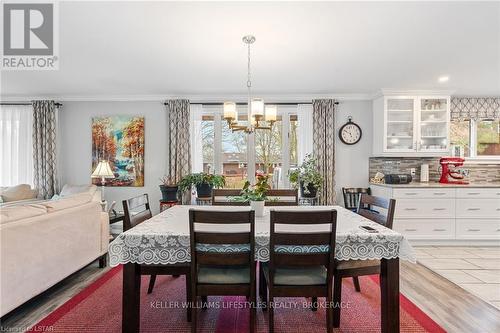 33977 Queen Street, Bluewater, ON - Indoor Photo Showing Dining Room