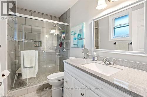 33977 Queen Street, Bluewater, ON - Indoor Photo Showing Bathroom