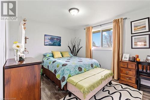 33977 Queen Street, Bluewater, ON - Indoor Photo Showing Bedroom
