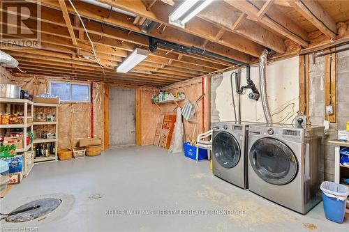 33977 Queen Street, Bluewater, ON - Indoor Photo Showing Laundry Room