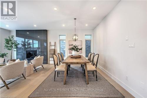 260 Crestview Drive, Middlesex Centre, ON - Indoor Photo Showing Dining Room