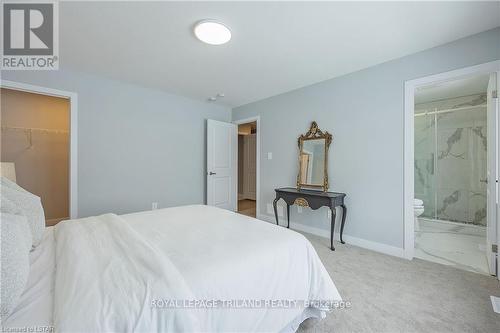 3 - 349 Southdale Road E, London, ON - Indoor Photo Showing Bedroom