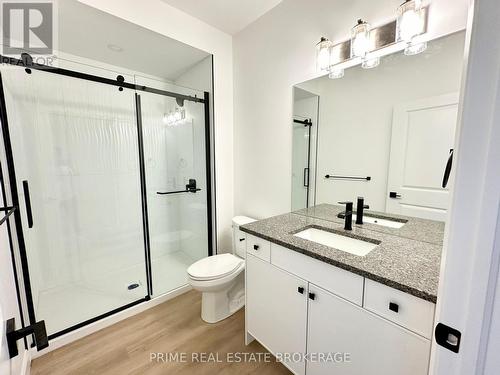 51 - 10 Coastal Crescent, Lambton Shores, ON - Indoor Photo Showing Bathroom