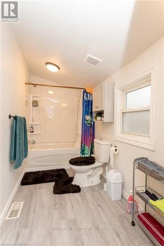 127 Main Street, West Elgin, ON - Indoor Photo Showing Bathroom