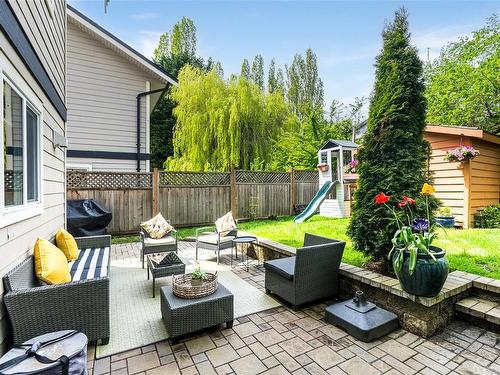 652 Kent Rd, Saanich, BC - Outdoor With Deck Patio Veranda With Exterior