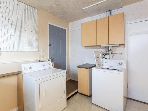 2527 Quill Dr, Nanaimo, BC - Indoor Photo Showing Laundry Room