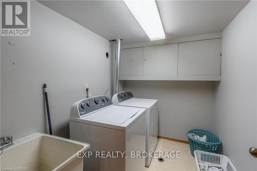 10288 Riverside Drive, Lambton Shores (Grand Bend), ON - Indoor Photo Showing Laundry Room