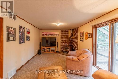 10288 Riverside Drive, Lambton Shores (Grand Bend), ON - Indoor Photo Showing Other Room