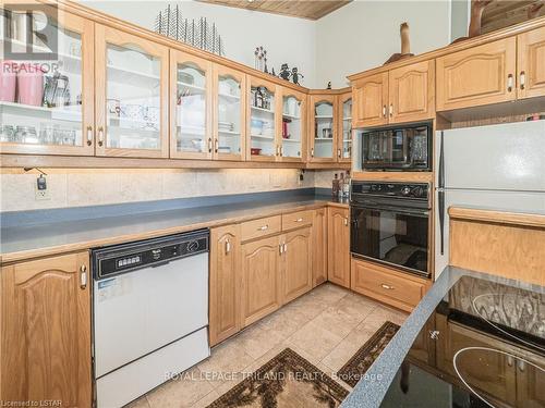 1094 Crumby Lake Road, Algonquin Highlands, ON - Indoor Photo Showing Kitchen