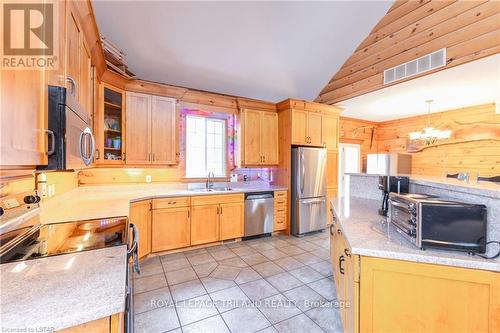 71852 Sunview Avenue Avenue, Bluewater, ON - Indoor Photo Showing Kitchen With Double Sink