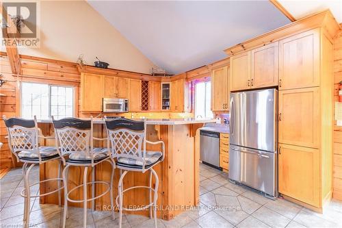 71852 Sunview Avenue Avenue, Bluewater, ON - Indoor Photo Showing Kitchen