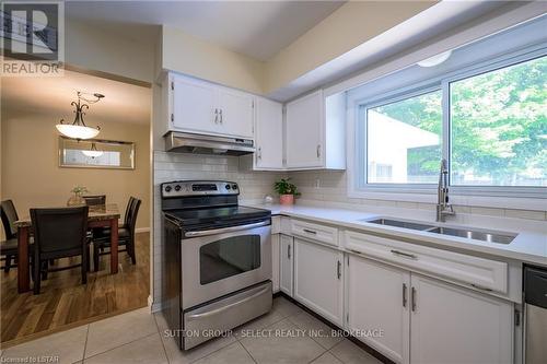 6 Kirkton Crt, London, ON - Indoor Photo Showing Kitchen With Double Sink
